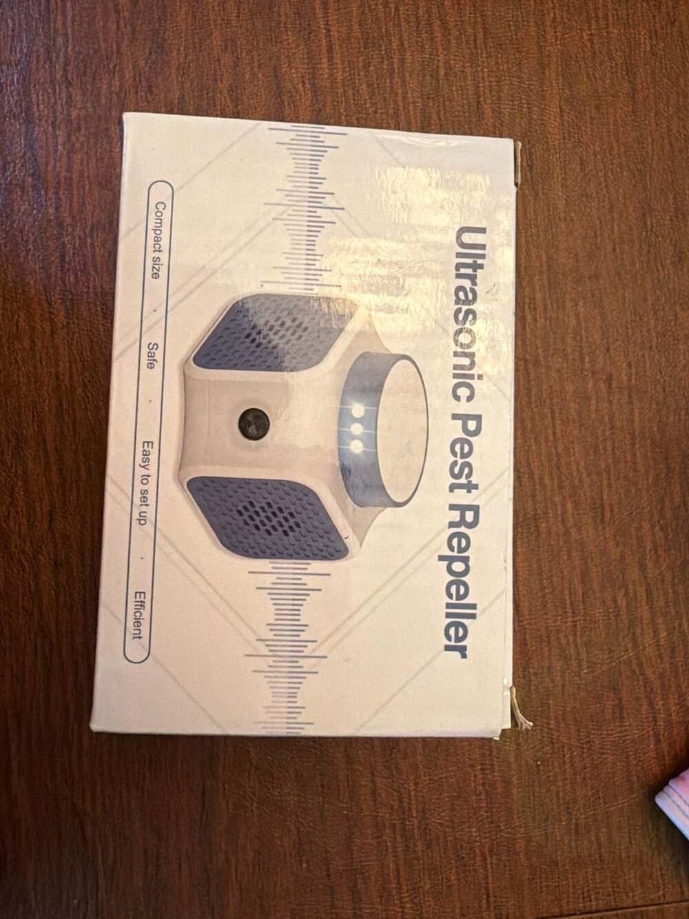 Ultrasonic Pest Repeller 4-in-1 Indoor Plug-in Mice Repellent with Strobe Lights